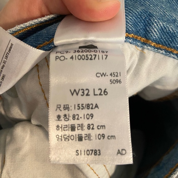 Levi’s 501 Ripped Jeans - Picture 3 of 7